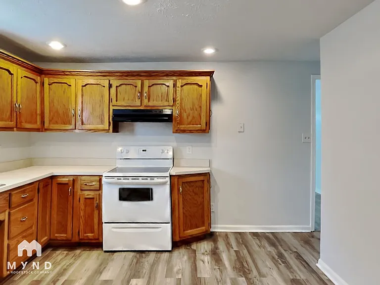 808 W Smith Valley Rd — Photo 5