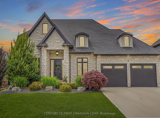 8 Oscar Davis Ct, Strathroy Caradoc, ON N7G0G3