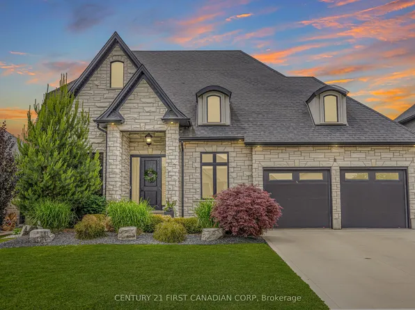8 Oscar Davis Ct, Strathroy Caradoc, ON N7G 0G3