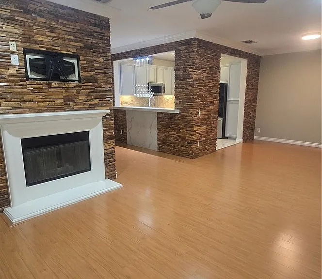 1240 McFadden Dr — Photo 1
