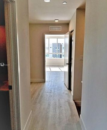 5th image of 2218 NE 193rd St #2218
