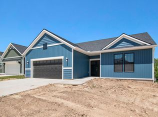 2889 Wildflower Ln, Kentwood, MI 49512
