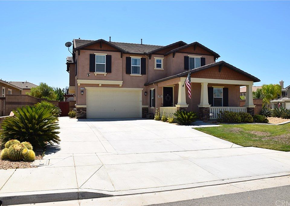 1st image of 41794 Clark Way