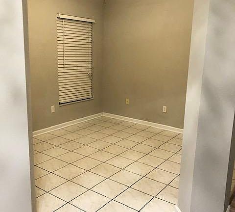 5th image of 850 Bates Ct