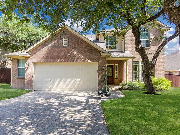 2nd image of 26407 Cuyahoga Cir