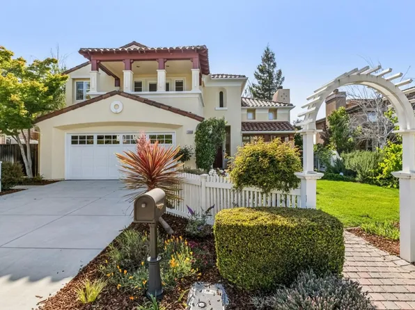 1596 Summerfield Dr, Campbell, CA 95008