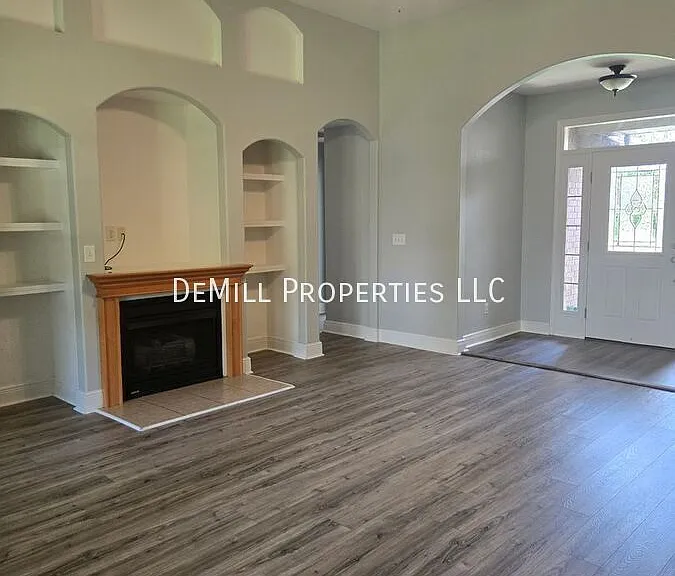 3144 W Melbourne St — Photo 4