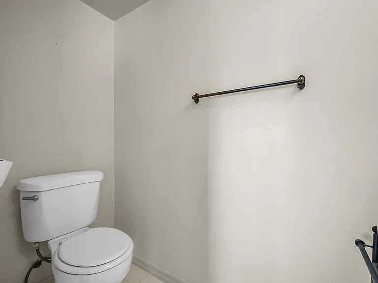2189 E 6675 S — Photo 20