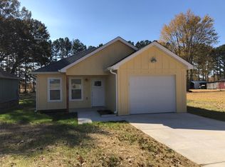 82 Horseshoe Bend Rd, Leoma, TN 38468