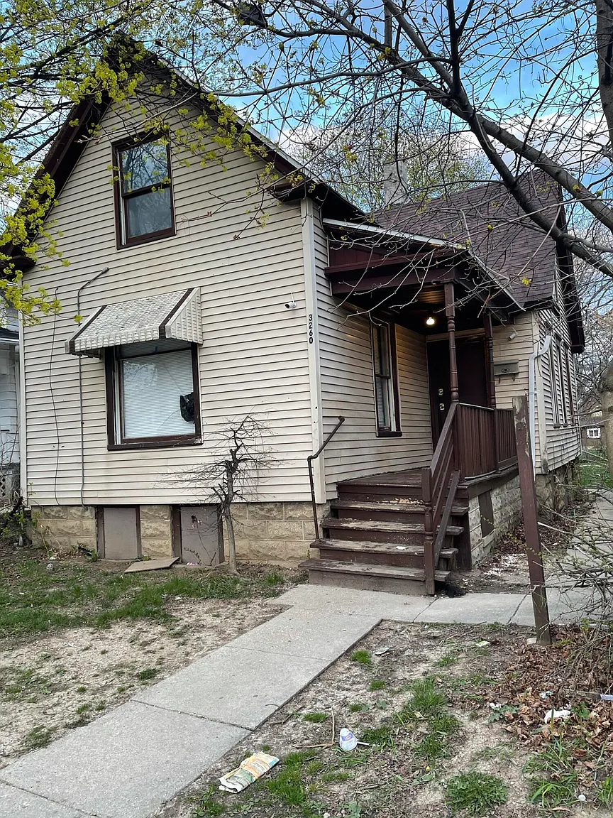3260 N 15th St photo 1