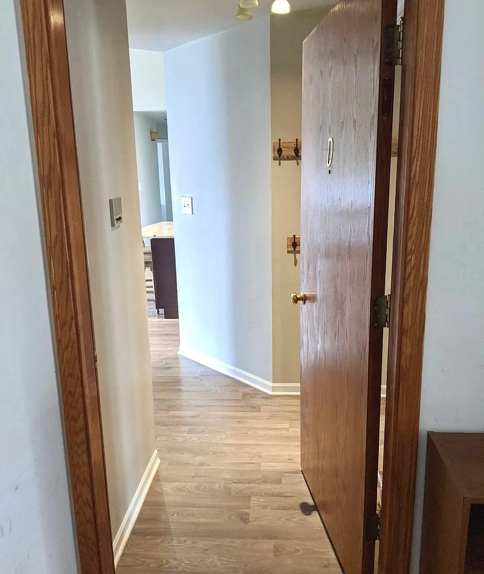 2 bed, 1200 sqft, $2,600 — Photo 3