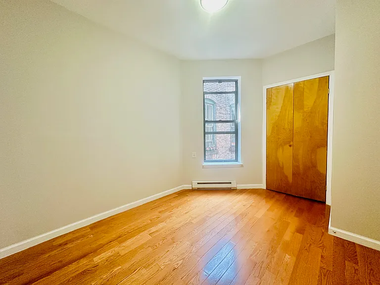 230 W 24th St #5E — Photo 5