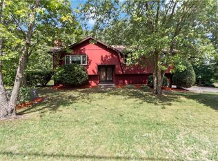 169 Old County Rd, Smithfield, RI 02917