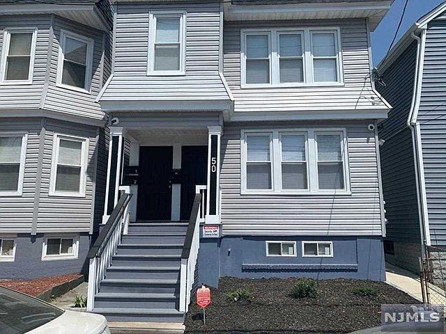 1st image of 50 Arverne Ter #1