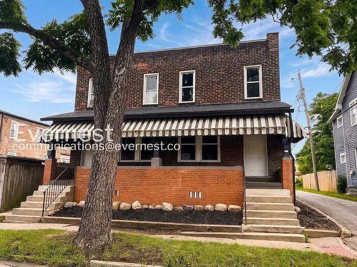 444 E Woodrow Ave — Photo 1