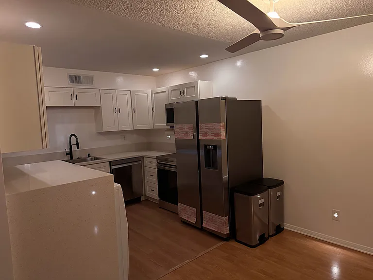 350 E Desert Inn Rd #F202 — Photo 19