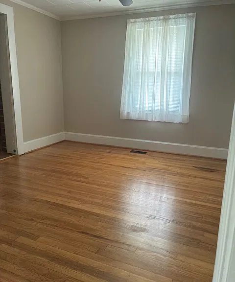 1468 Hilltop St — Photo 7