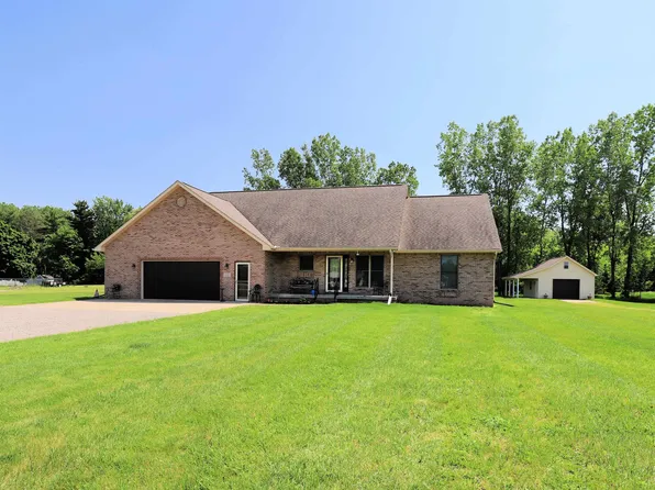 612 Walnut St, Corunna, MI 48817