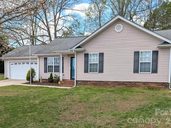 505 Azure Ave, Albemarle, NC 28001