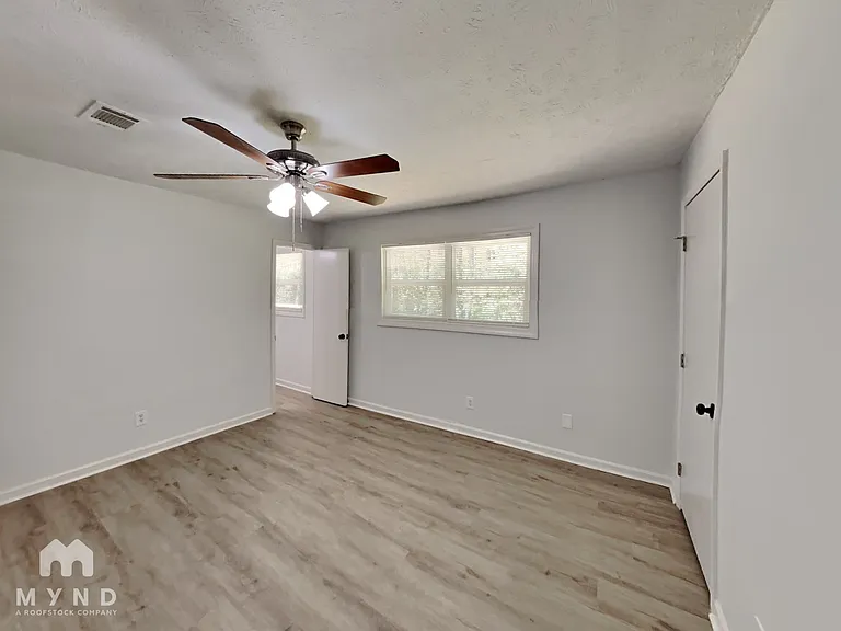 2245 Chestnut Log Loop — Photo 9