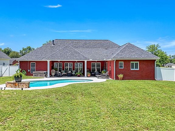 4th image of 156 Pheasant Dr