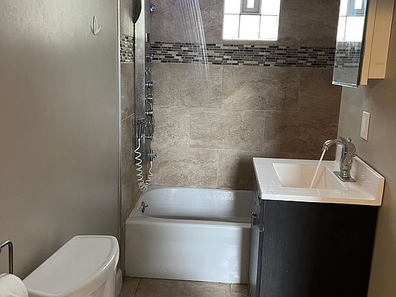 5th image of 8252 S Buffalo Ave #1F