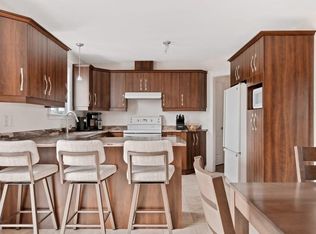 8715 Starcrest Dr, San Antonio, TX 78217