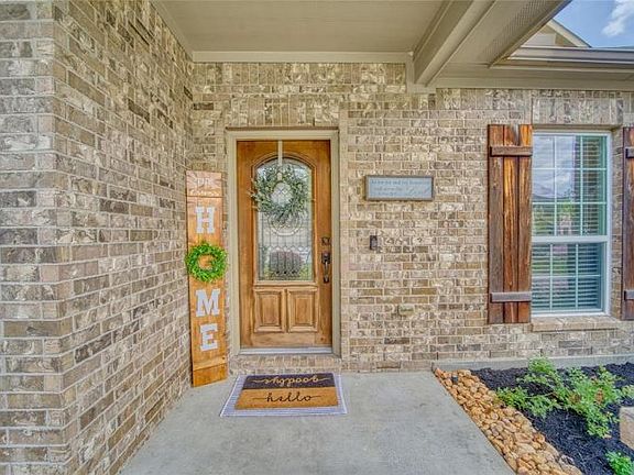 4th image of 25997 Kingshill Dr