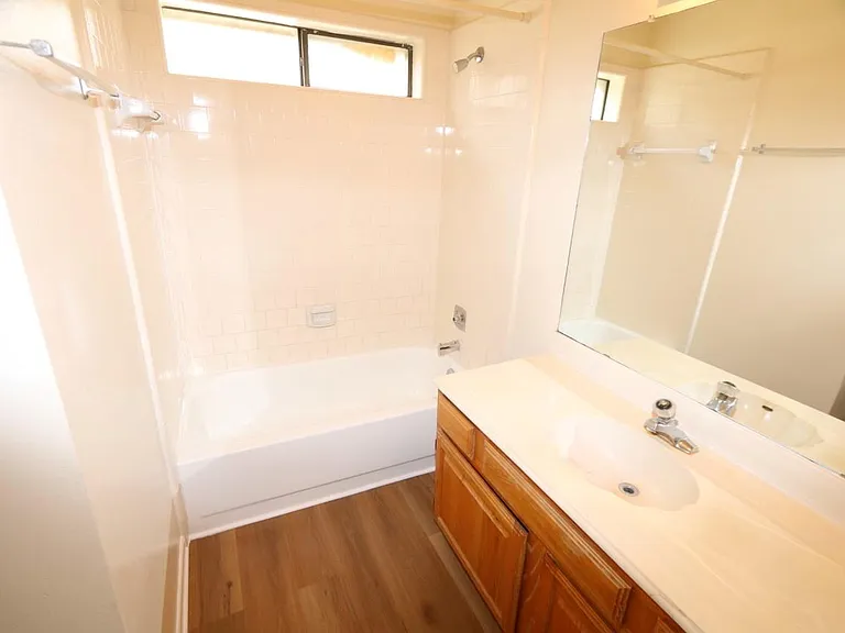 21226 Park Mount Dr — Photo 12