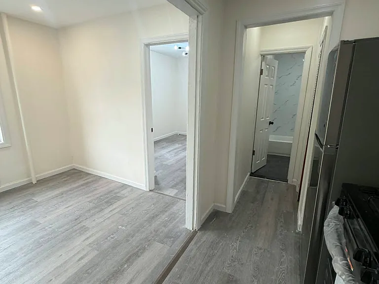 204 Duncan Ave #1A — Photo 2