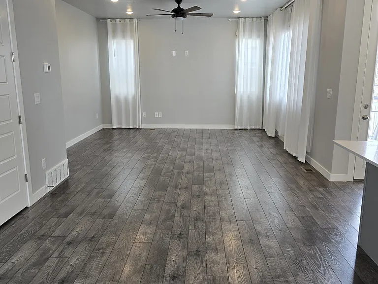 3347 W Lazy J Ln — Photo 7