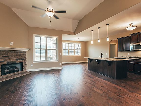 5th image of 224 Arlington Park Lot 38
