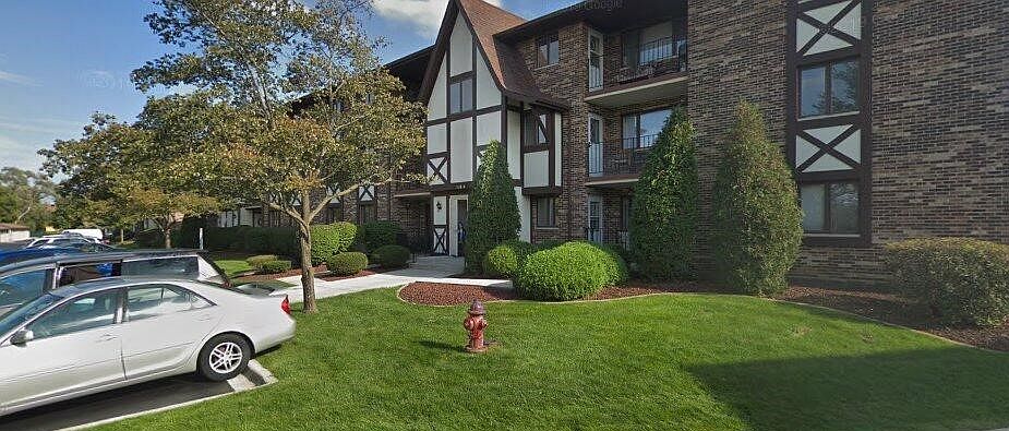 2nd image of 10524 Ridge Cove Dr APT 27B