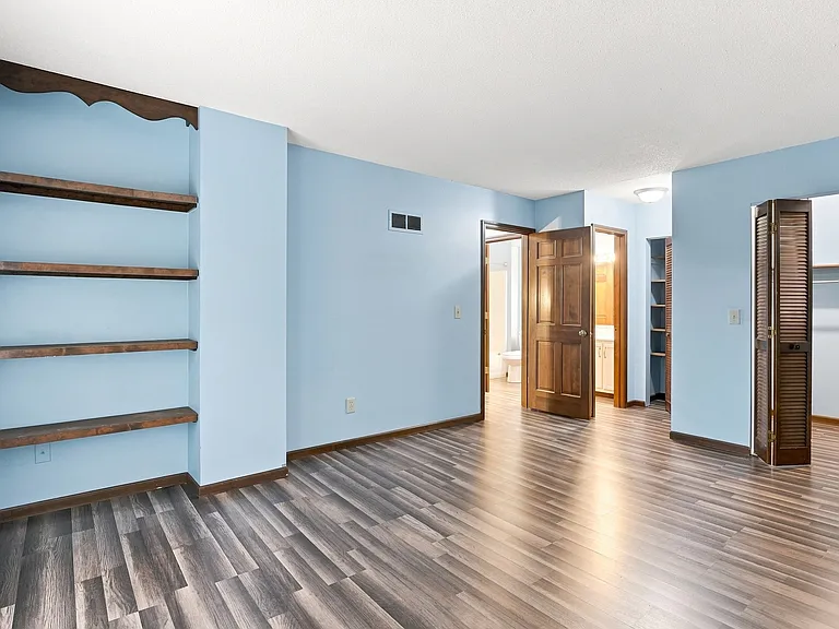 6032 Sawmill Woods Dr — Photo 23