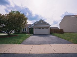 16552 Siegel Dr, Crest Hill, IL 60403