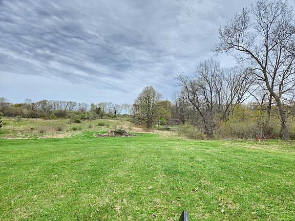 5th image of G Drive North Dr