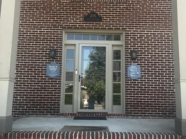 206 North Poplar Street - E