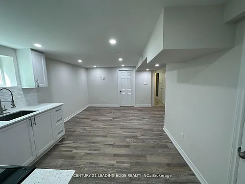 11 White Abbey Park #BASEMENT Photo 1