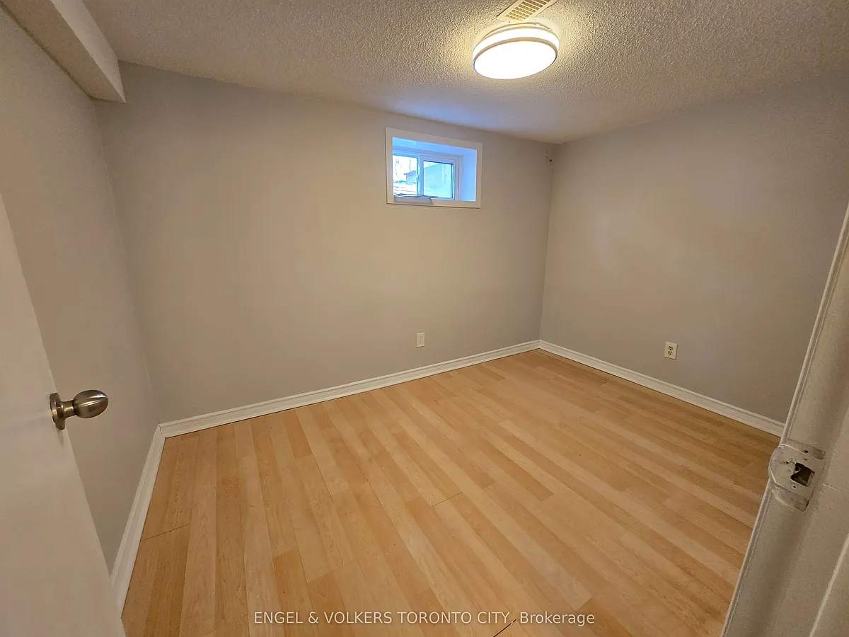 Building Photo - 209 Septonne Ave #B