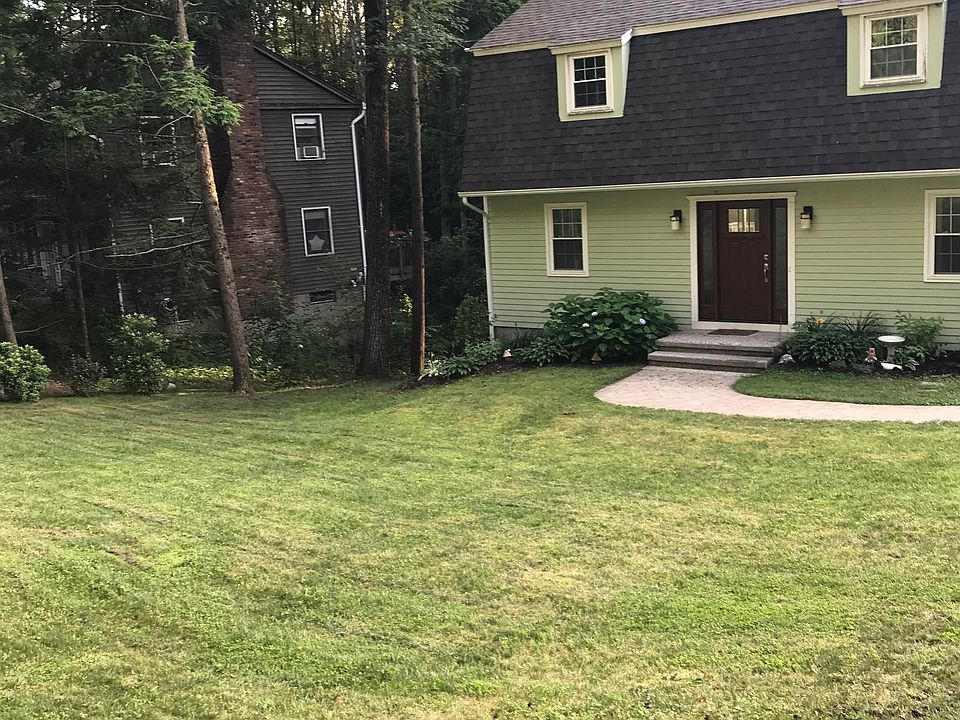 2nd image of 179 Heatherstone Rd