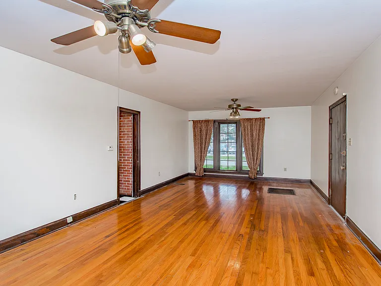 2904 Wilshire Dr — Photo 15