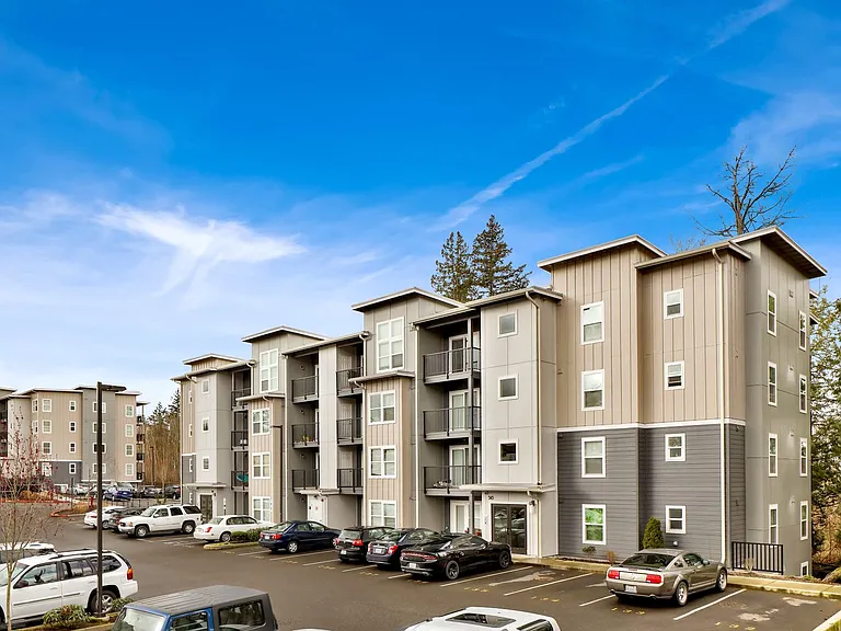 Tremezzo Apartments — Photo 25