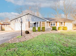 2121 Heideman Dr, Seymour, IN 47274