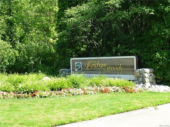 2nd image of 30535 Oakview Way #1