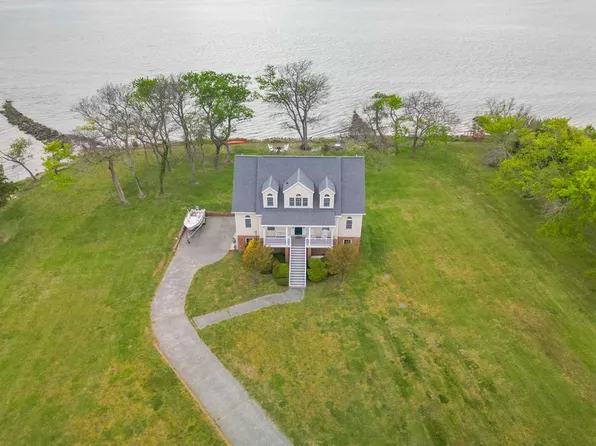 1495 Arlington Chase Rd, Cape Charles, VA 23310