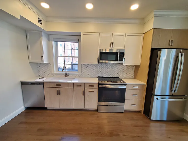 39 Herrick Rd #108 — Photo 6