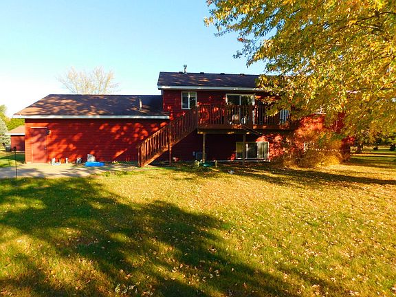 5th image of 20042 Wild Rice Dr NE
