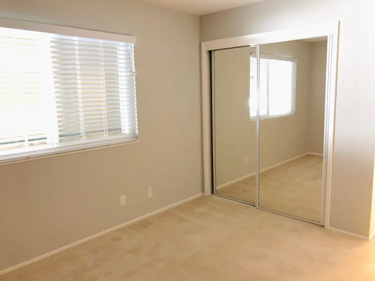 Noel Oaks — Photo 39