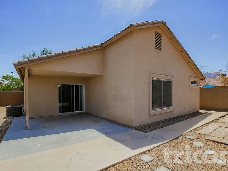 15072 W Buchanan St — Photo 14
