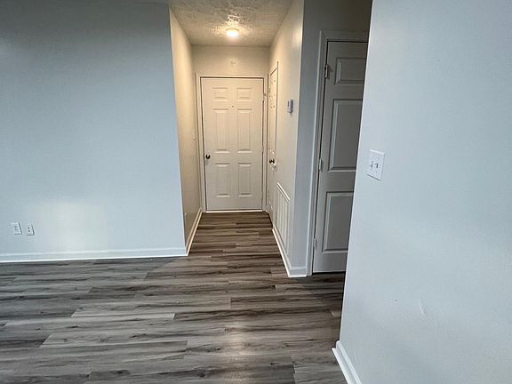 3rd image of 119 Morisch Rd